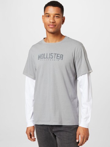 HOLLISTER Тениска в сиво: отпред