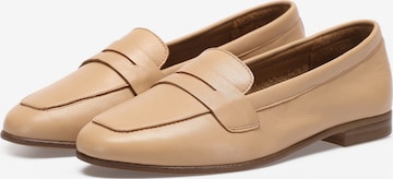 INUOVO Classic Flats in Brown