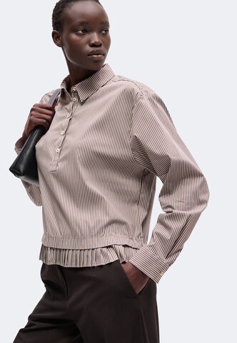 Emily Van Den Bergh Bluse i brun: side