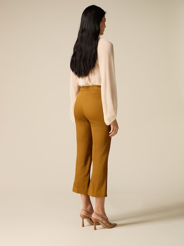 Tapered Pantaloni di oltre in marrone