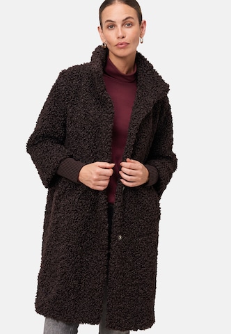 zero Between-seasons coat in Brown: front