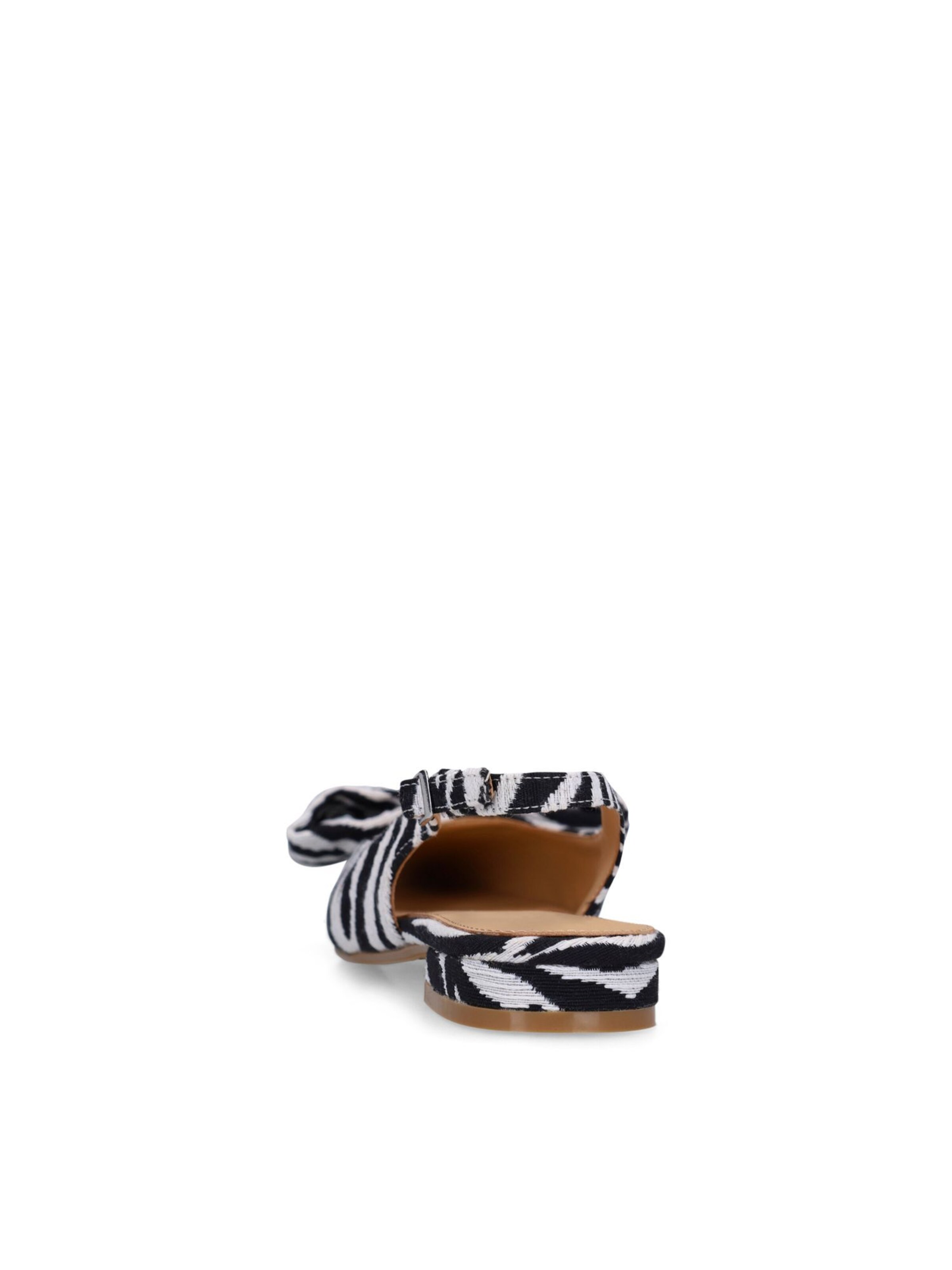 MANFIELD Ballerina met riempjes in Zwart
