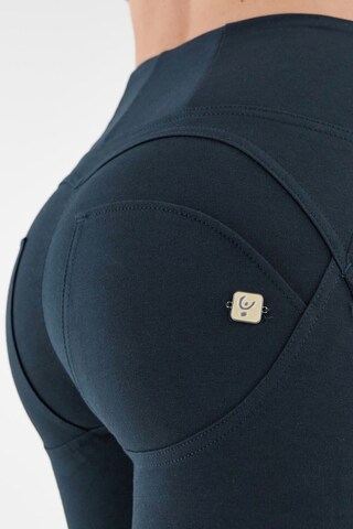 Freddy Skinny Leggings in Blue