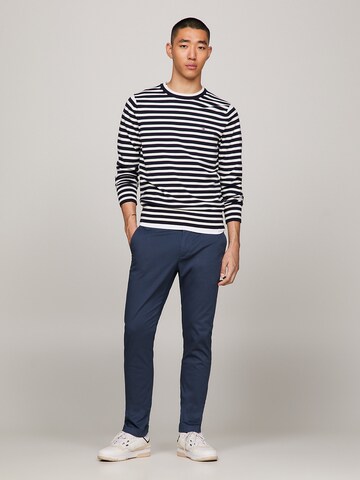 Coupe slim Pantalon chino TOMMY HILFIGER en bleu