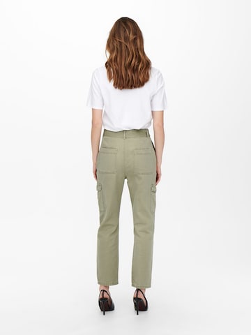 regular Pantaloni cargo 'Darsy' di ONLY in verde