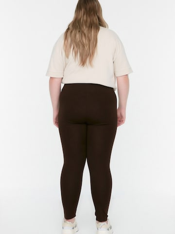Skinny Leggings Trendyol Curve en marron