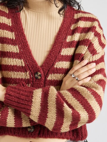 Cardigan 'LAGUNA' BDG Urban Outfitters en rouge