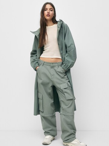 Loosefit Pantalon cargo Pull&Bear en vert : devant