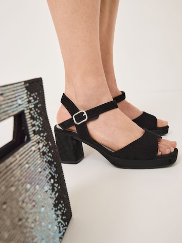 Tamaris Sandal in Black