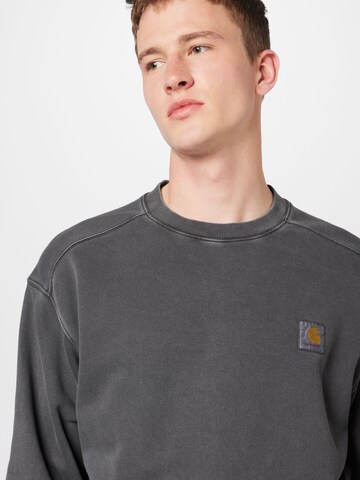 Carhartt WIP Sweatshirt 'Nelson' in Zwart