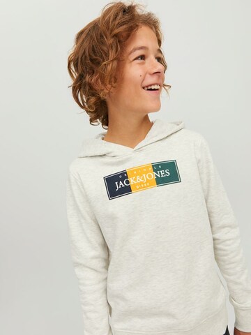 Jack & Jones Junior كنزة رياضية 'Codyy' بلون أبيض