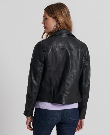 Superdry Jacke in Schwarz