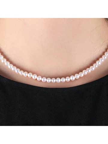 CHRIST Necklace in White
