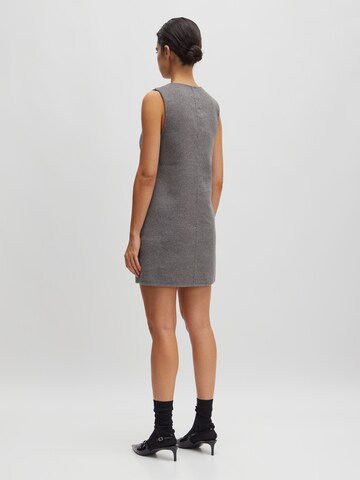 Robe 'Xristina' EDITED en gris
