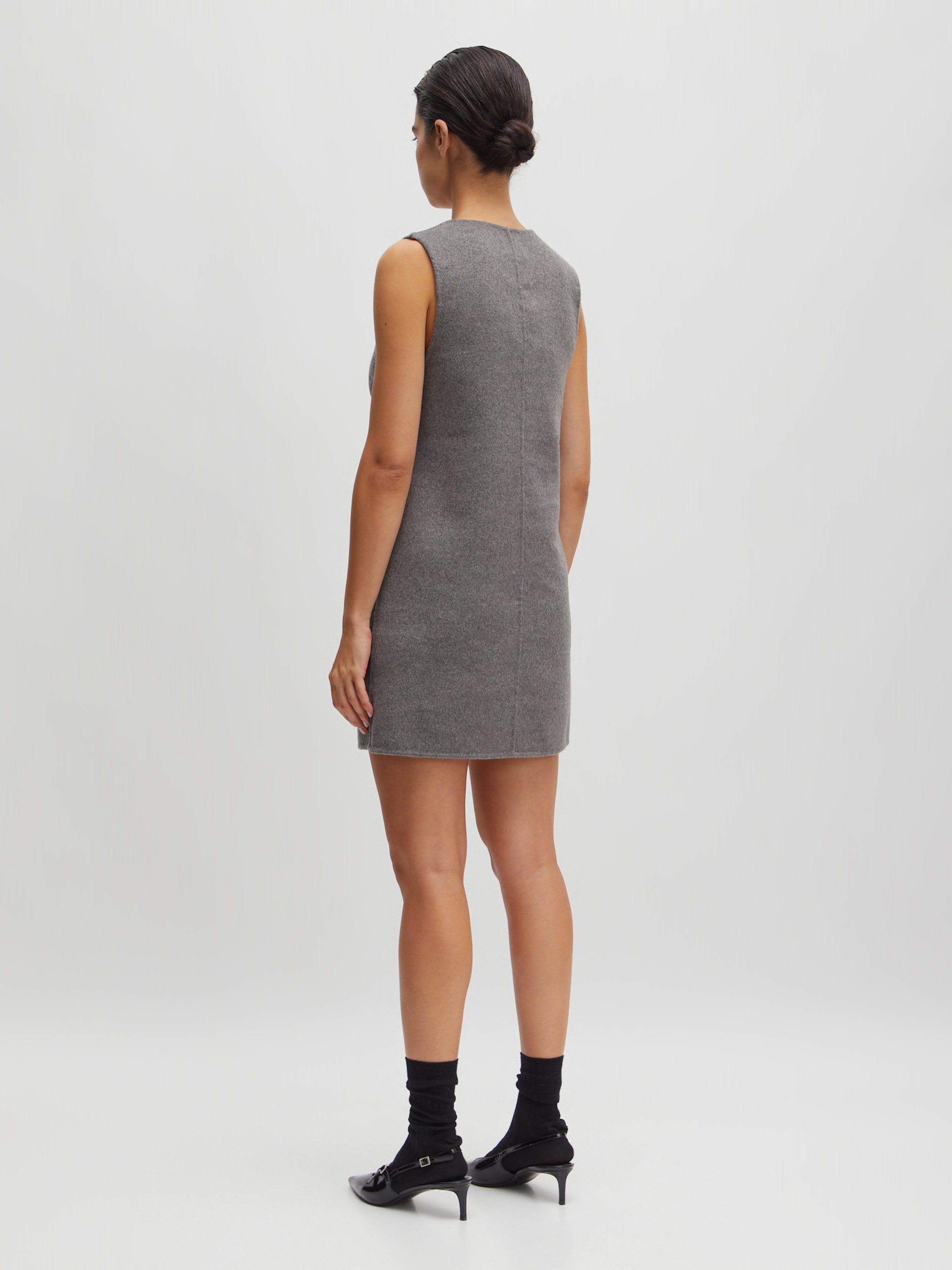 EDITED Produkte Kleid 'Xristina' grau