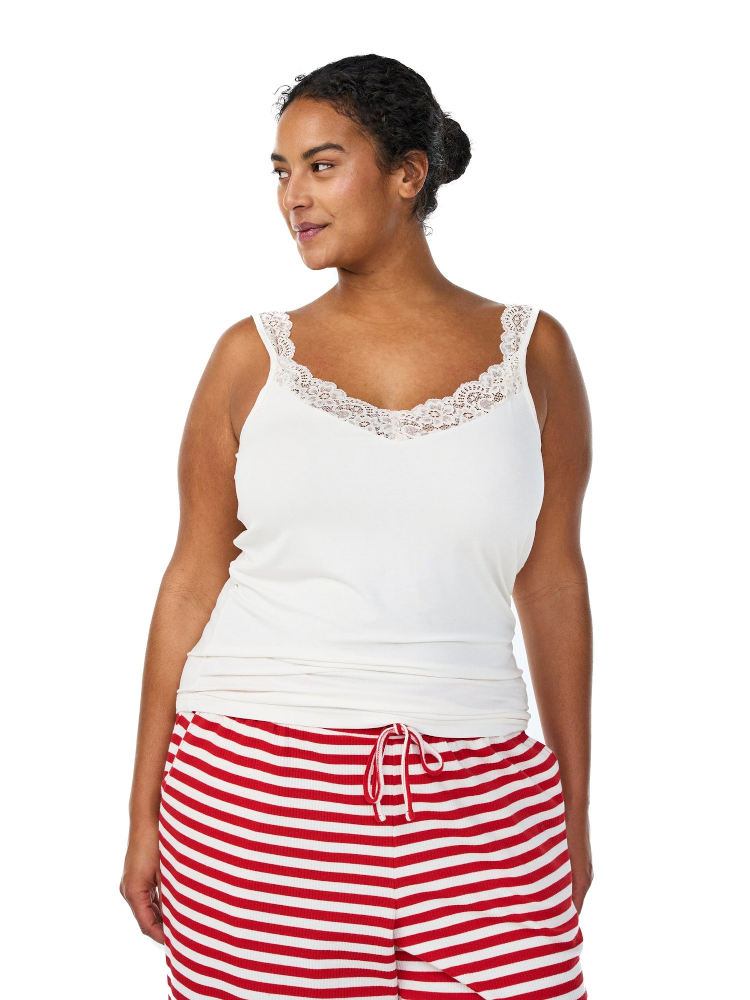 Zizzi Top 'MCASSIE' in Wit: voorkant