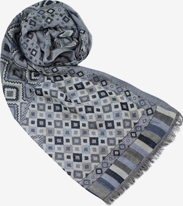 Sunsa Wrap 'Sunsa' in Blue: front