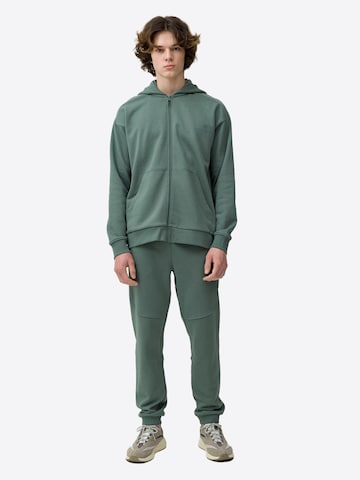 4F Regular Trousers in Green