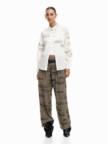 Chemisier Desigual en blanc