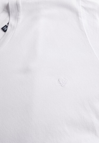 T-Shirt 'Essential' Superdry en blanc