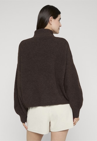 Estelou Sweter w kolorze brązowy