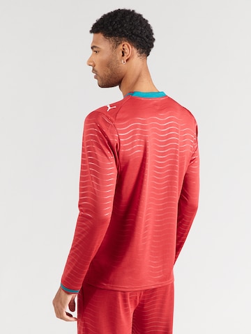 Tricot 'Portugal 2026' de la PUMA pe roșu