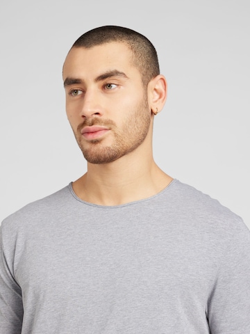 OLYMP T-shirt i grå