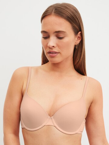 T-shirt Reggiseno 'Sleek Skin' di CALIDA in rosa