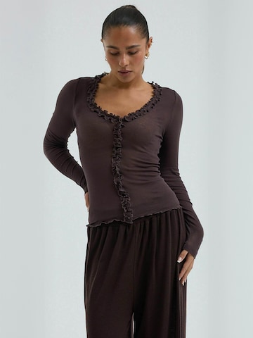 T-shirt Seamless Basic en marron : devant