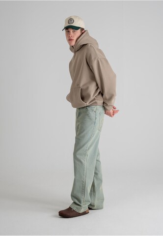 Sweat-shirt 'Hometown' Prohibited en gris