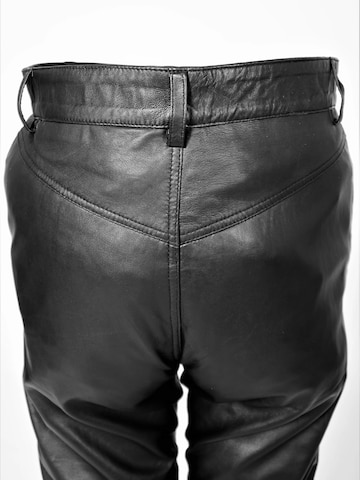 Be  Noble Regular Chino trousers 'Chinohose als EDEL - Echtleder Lederhose schwarz' in Black