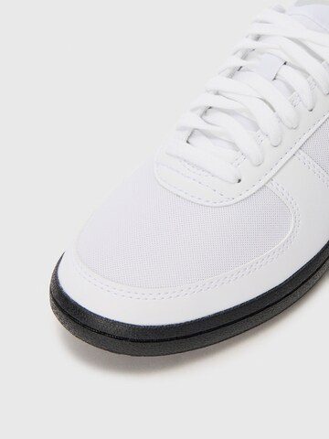 Sneaker bassa 'FIELD GENERAL' di Nike Sportswear in bianco