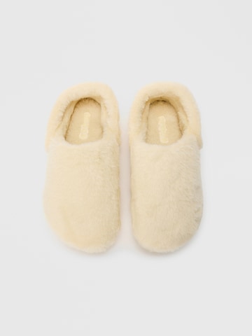 Crocs Puukengät & Crocs-jalkineet 'Classic Unfurgettable' värissä valkoinen