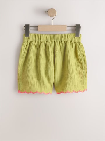 Next Loosefit Shorts in Grün