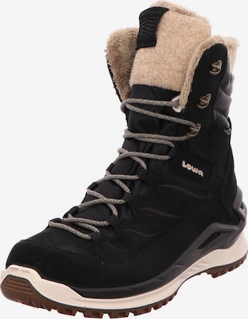 LOWA Boots 'Calceta Evo' in Black: front
