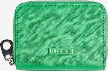 Pull&Bear Wallet in Green: front