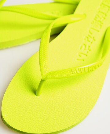 Superdry Teenslipper in Geel