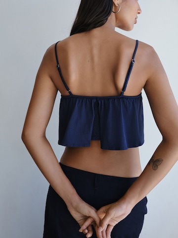 Next Top in Blau