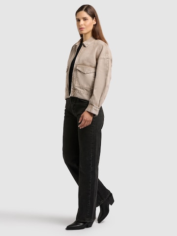 khujoPrijelazna jakna 'Nelina' - smeđa boja