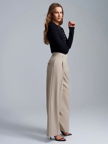 Dilvin Wide leg Trousers in Beige