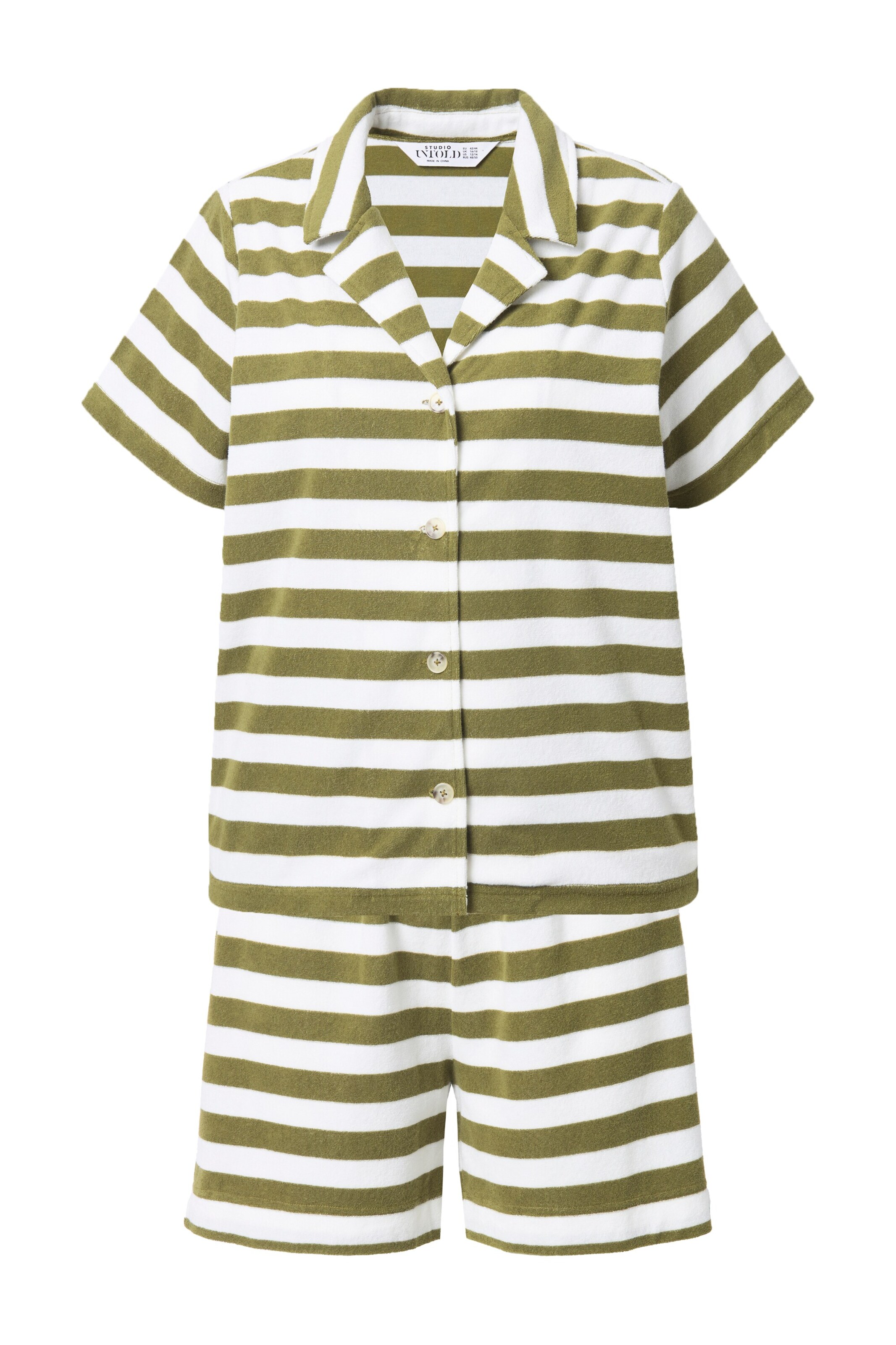 Studio Untold Pyjama in Grün: Vorderseite