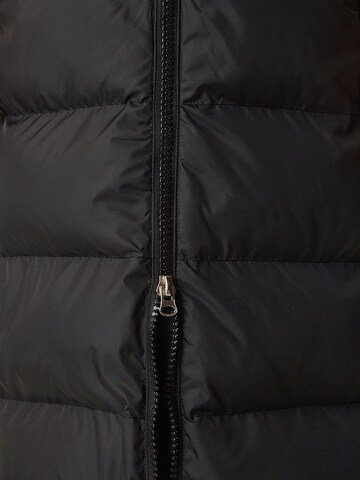 Happiness İstanbul - Sobretudo de inverno em preto