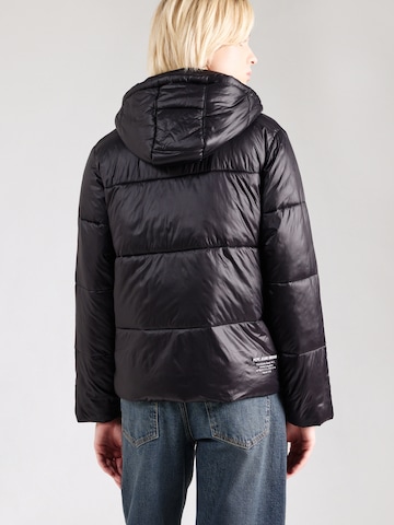 Pepe Jeans Зимняя куртка 'Sussy' в Черный