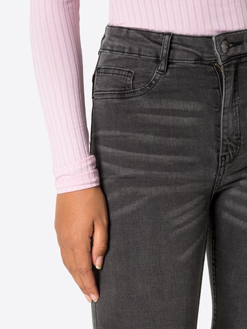 Gina Tricot Skinny Jeans 'Molly' in Grijs