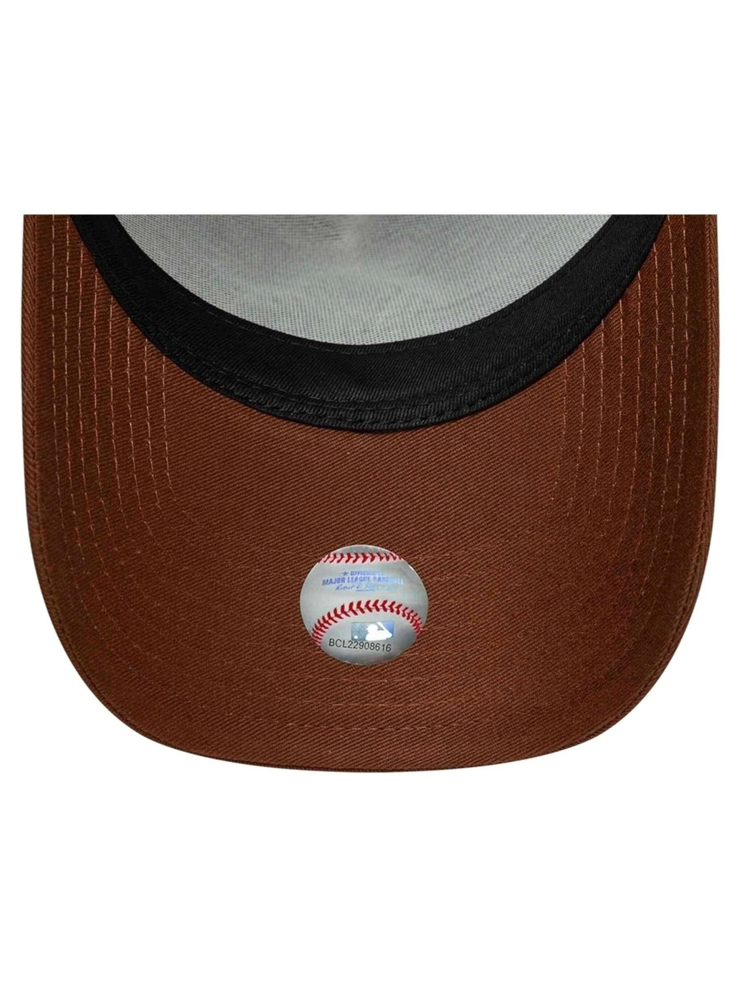 NEW ERA Pet 'Gorra new era marron yankees outline ef trucker neyyan' in Bruin