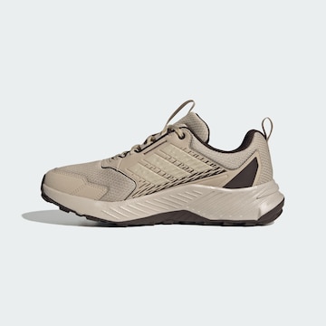 ADIDAS TERREX - Sapato baixo 'Tracefinder' em bege