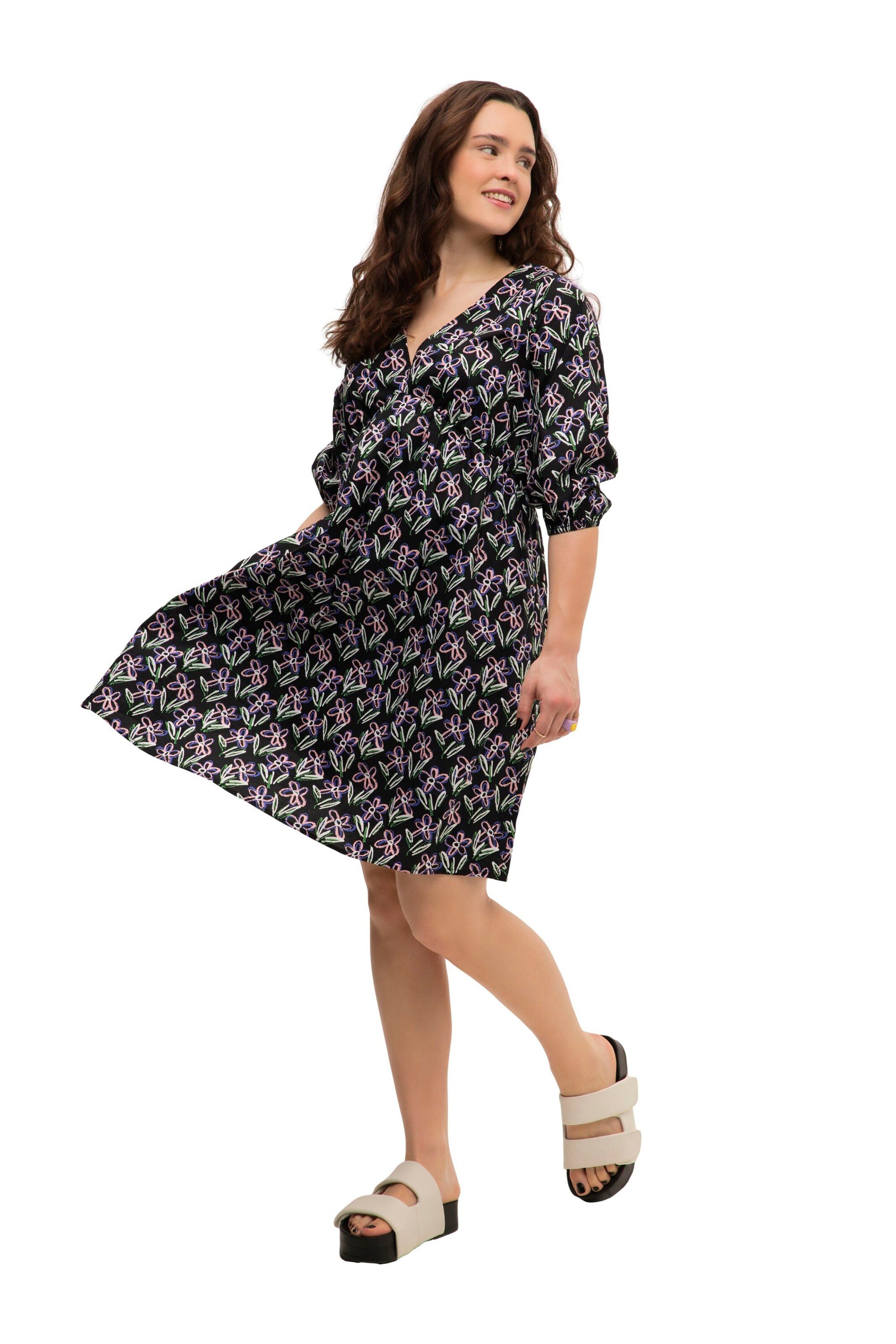 Studio Untold Dress in Black: front