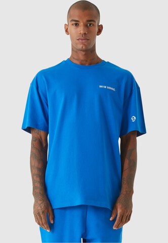 9N1M SENSE - Camiseta 'Sense Essential' en azul: frente