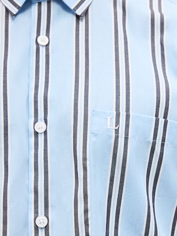 Coupe regular Chemise Lindbergh en bleu