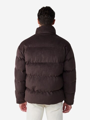 Veste d’hiver 'Puffer- und Daunenmäntel' Danger en marron